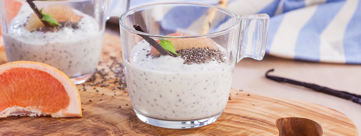 Vanille-Grapefruit-Chia-Pudding mit FAGE Total zum Frühstück