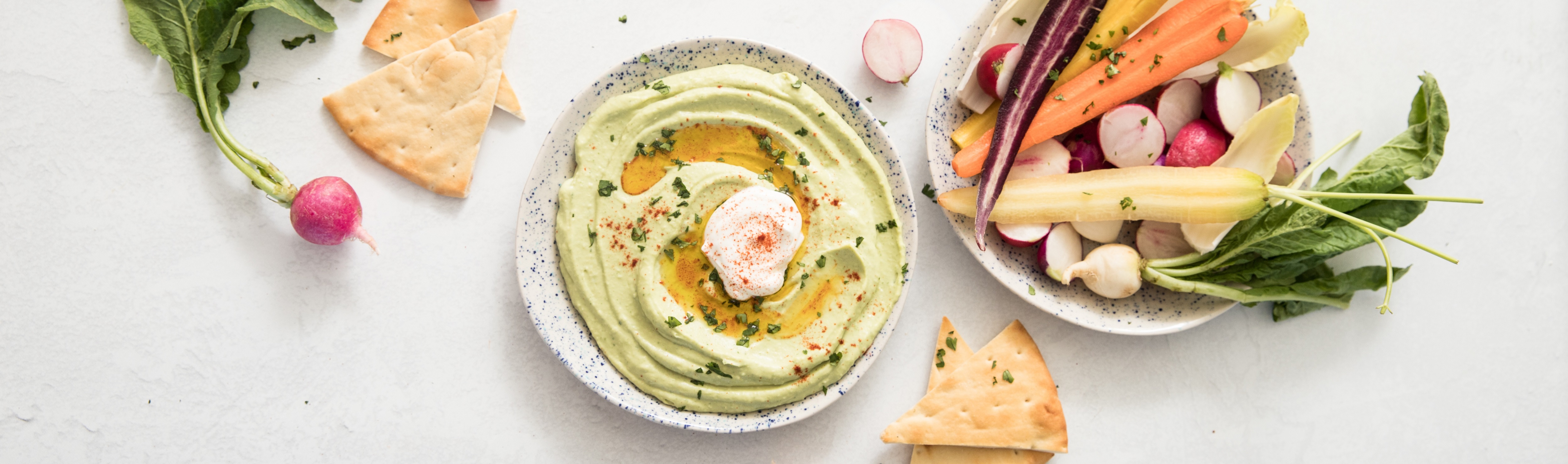 Avocado-Joghurt-Hummus