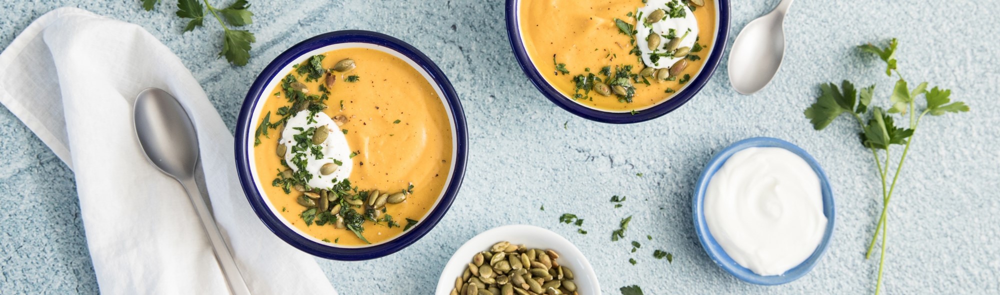 Suppe aus geröstetem Butternusskürbis