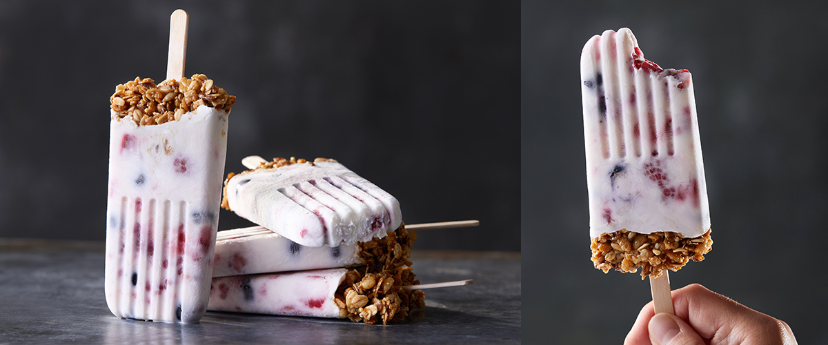 Joghurt Pops mit frischen Beeren und Müsli Crunch sind ein echtes