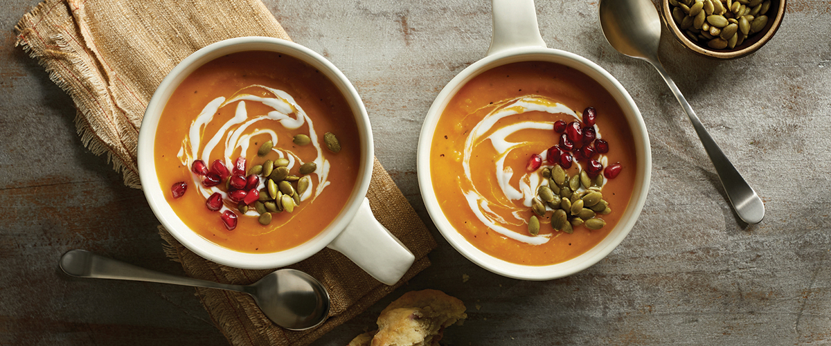 Butternusskürbissuppe mit Joghurt