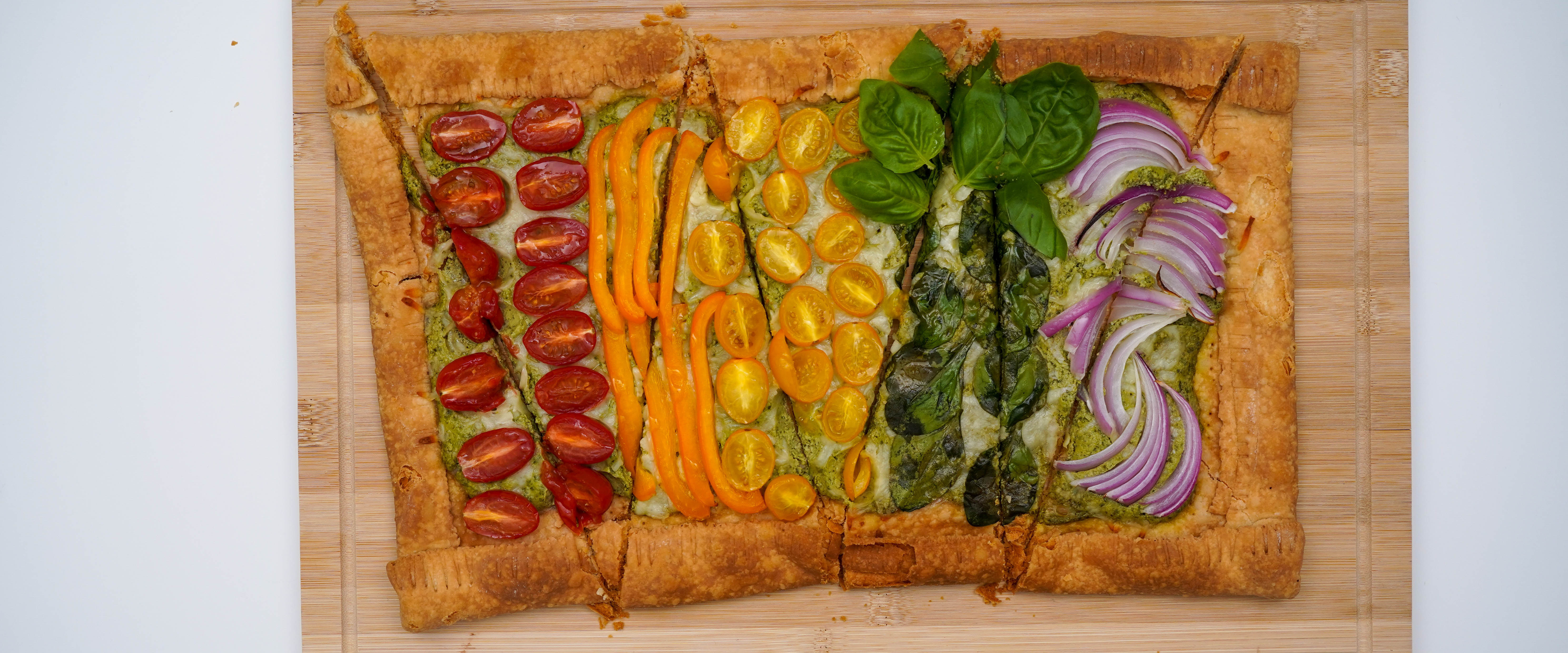 Regenbogen-Pesto-Tarte