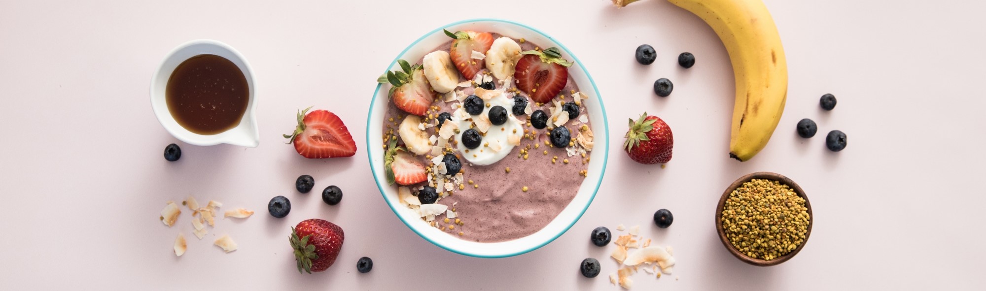 Smoothie-Bowl mit Joghurt