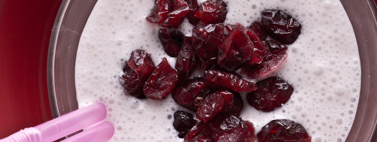 Smoothie mit grünem Tee und Cranberry