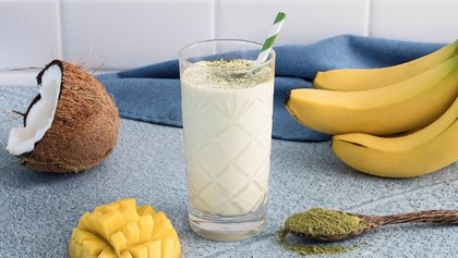 Kokos-Matcha-Smoothie